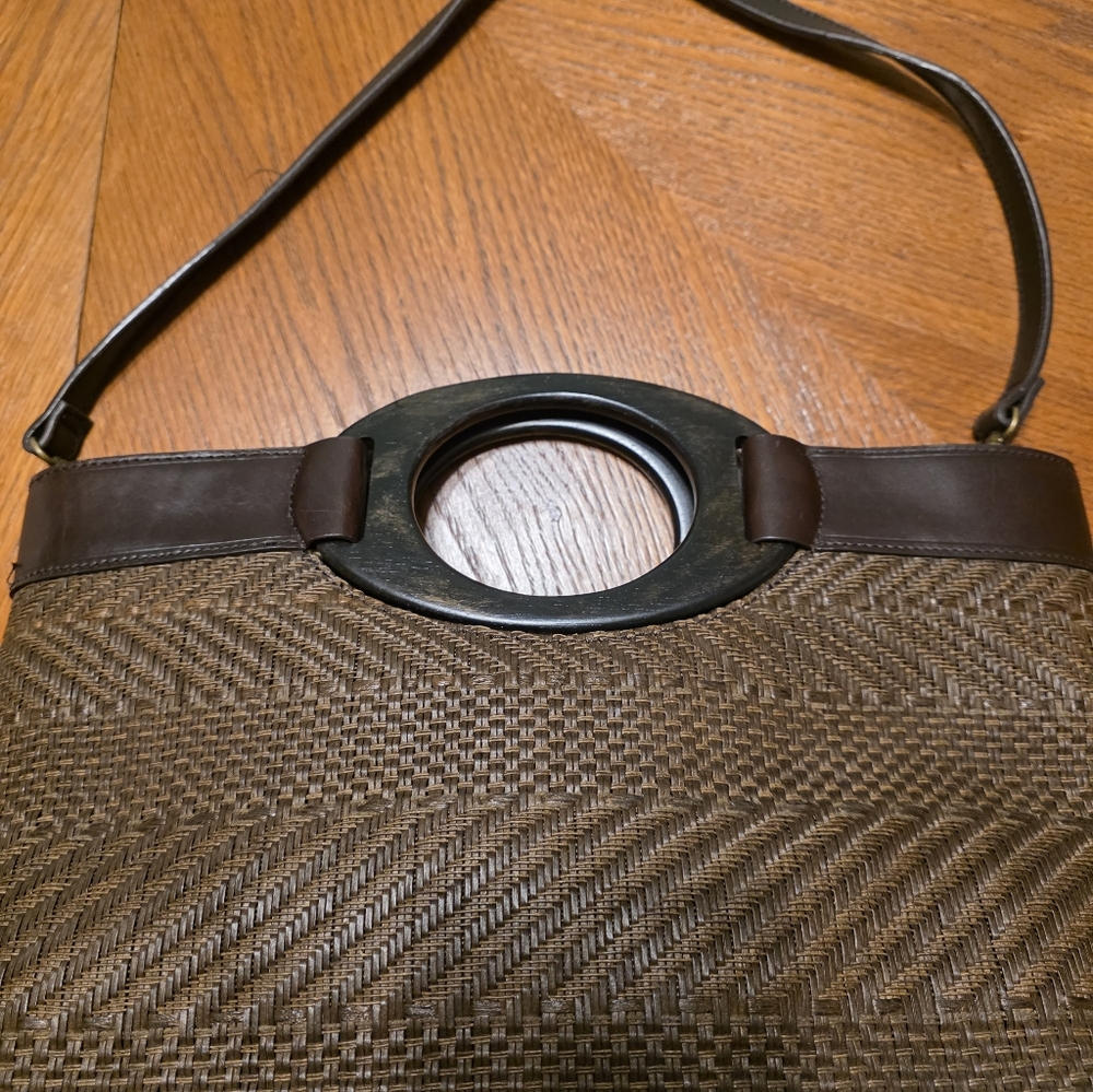 Vintage Fossil Espresso Brown Rattan  Shoulder Bag Wood Handle EUC - Picture 9 of 13